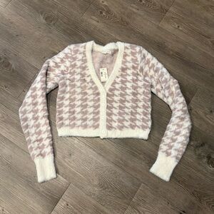 Juniors S Aeropostale Pink and White Houndstooth Sweater Cropped